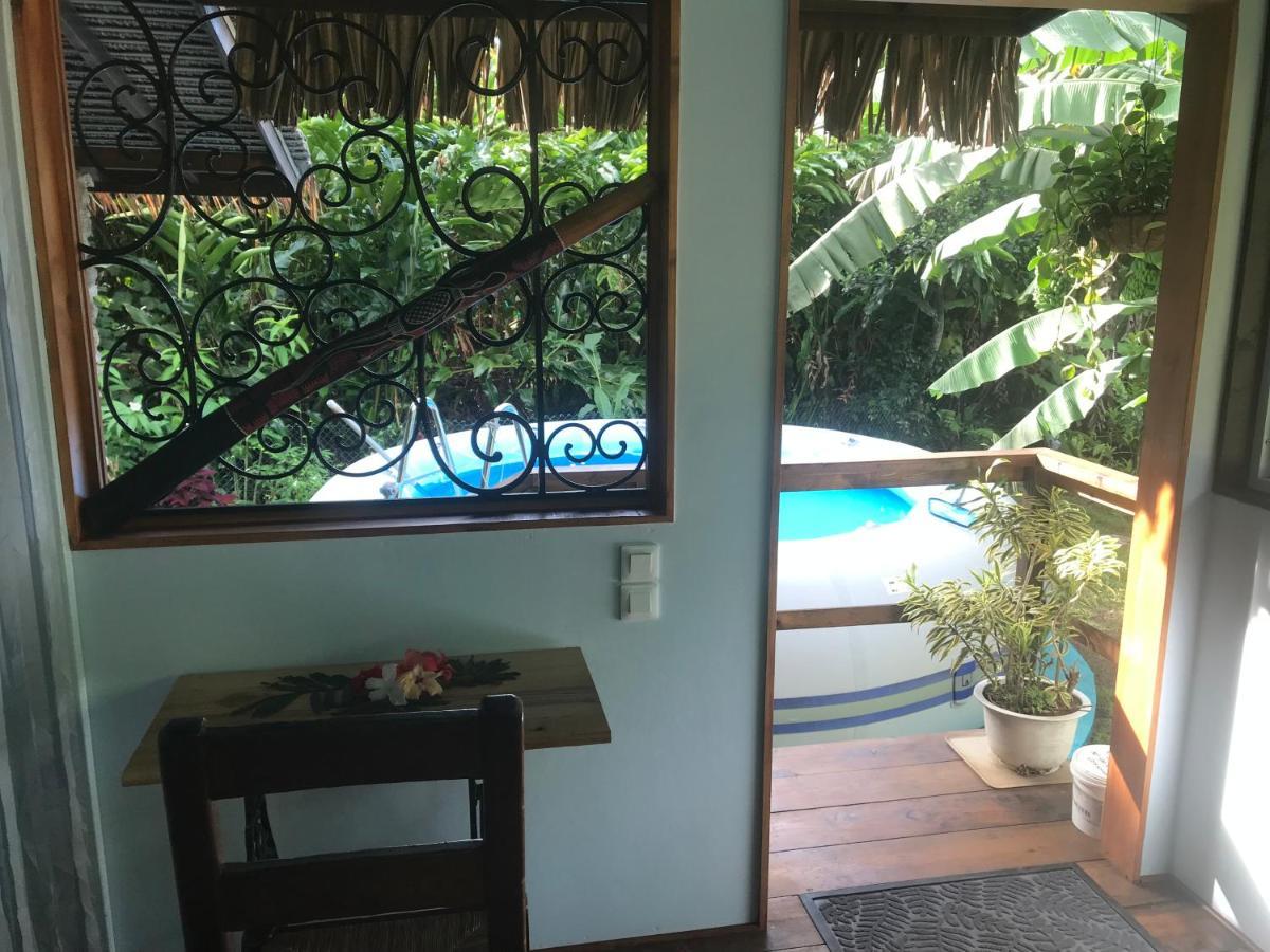 Fare Honu Cook'S Bay Moorea Exterior photo